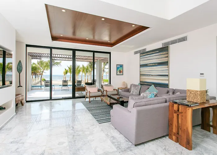 Beachfront With Breakfast Included Villa