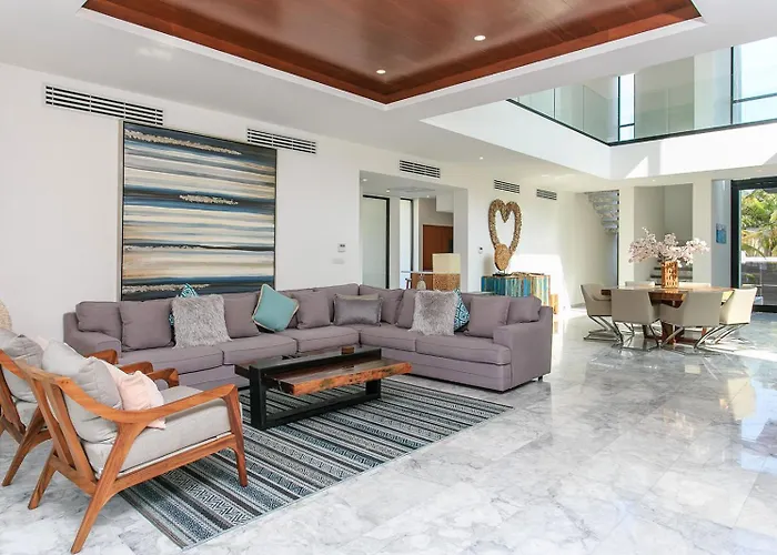 Villa Beachfront With Breakfast Included