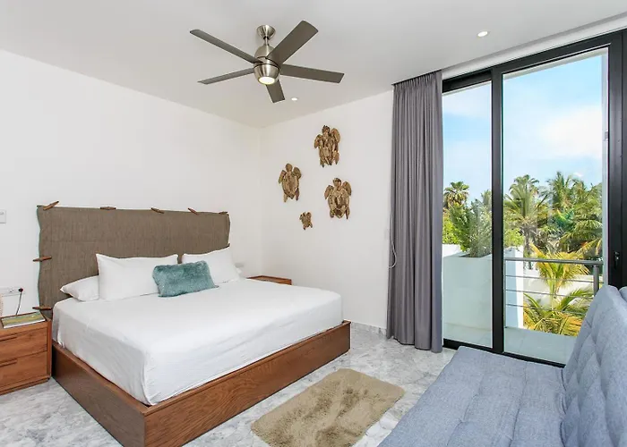 Beachfront With Breakfast Included Puerto Morelos