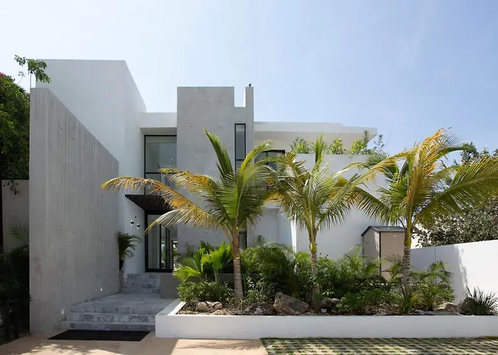 Beachfront With Breakfast Included * Puerto Morelos